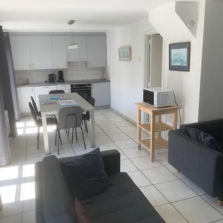 Huisjes Aan Zee * De Haan